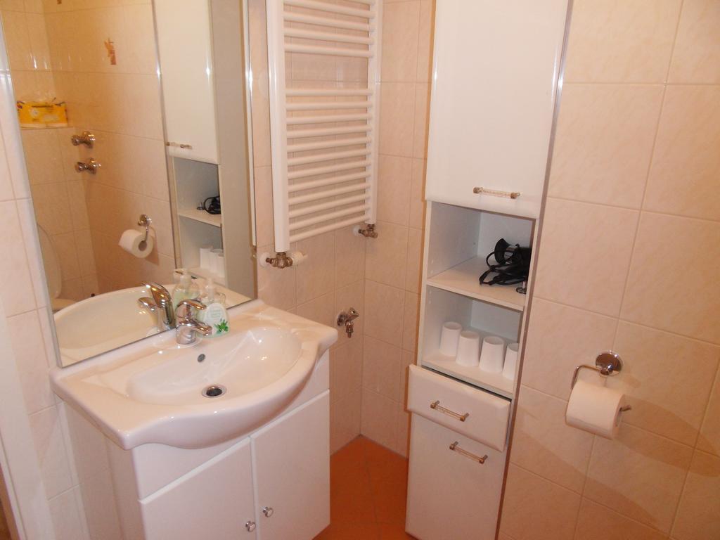 Ferienwohnungen K+M+B Am Ossiacher See - Sandro 博登斯多夫 外观 照片